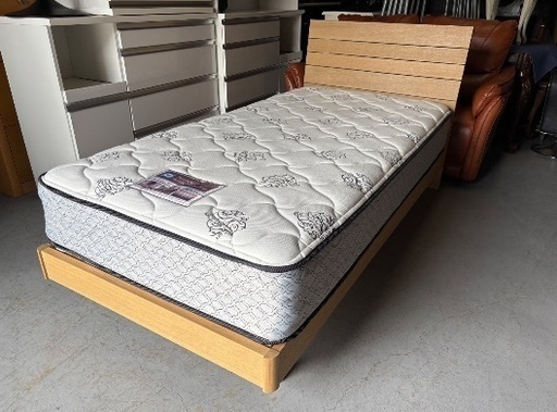 高級マットレスSealy & 木目ナチュラルシングルベッドUsed/キレイ