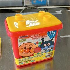 0512-231 アンパンマン　はじめてのブロックバケツL