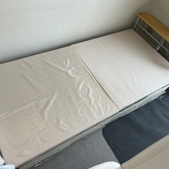 アルミ鉄製ベッド