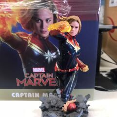 キャプテン・マーベル MARVEL アベンジャーズ フィギュア 箱あり ジャングルジャングル貝塚店 貝塚市 二色浜の画像