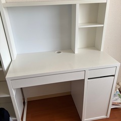 IKEA ミッケ　学習机