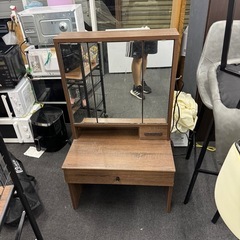 ドレッサー

