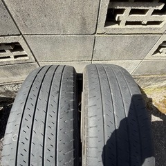 225-60-18 まだ使えます。値段交渉可の画像