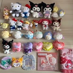 サンリオ　グッズ　ぬいぐるみ　マスコット　ガチャガチャ　キティ　...
