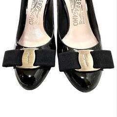 チャンス！　Ferragamo ジモティーのみ価格！！（超美品！）☆レディース　☆ヴァラリボン　☆黒　☆3 1/2(日本サイズで約21㎝位)　サルバトーレFerragamoの画像