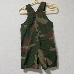 迷彩柄　サロペ　キッズの画像