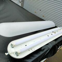 LED照明　40w×2灯相当