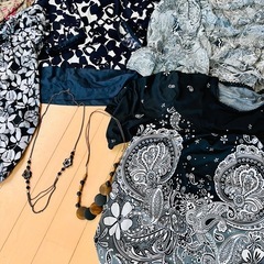 洋服 ②アクセサリー付き 
の画像