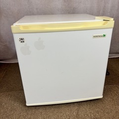ヤマダセレクト ノンフロン冷蔵庫 YRZ-C05B1 小型冷蔵庫...