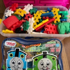 学研のニューブロック　たっぷりセットとトーマスセットの2個セットの画像