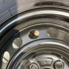 軽自動車用　１４インチホイルタイヤ付き　一本のみの画像