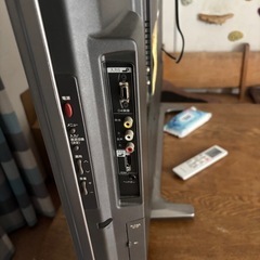 シャープ　アクオス46型テレビの画像