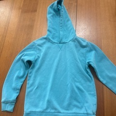 ユニクロ　パーカー　150