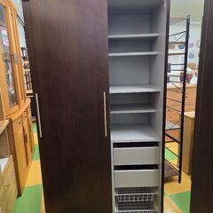 H199　食器棚の画像