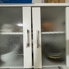 【無料】電子レンジ収納付き食器棚の画像