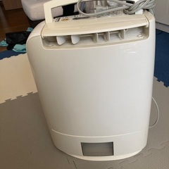 パナソニック　除湿機　2017年製