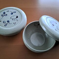 スヌーピー・蓋つき小鉢２色入り×２(金正陶器)