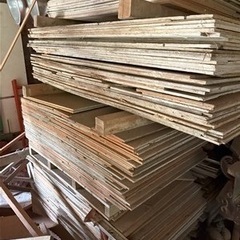 中古　廃材　型枠資材 規格JASコンパネ 型枠大工 寸法色々12ミリの画像