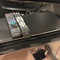 テレビ　Blu-rayプレイヤーの画像