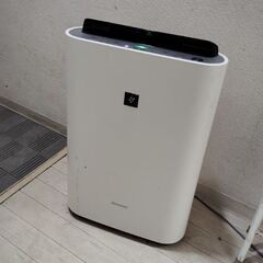 空気清浄機 日焼けもなく、使用少ない為、綺麗な方。