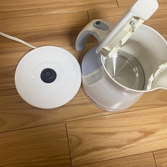 電気ケトル（テファール）の画像