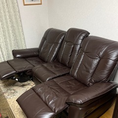 引き取り希望！ダークブラウン レザー 3人掛けソファ 高級ソファ