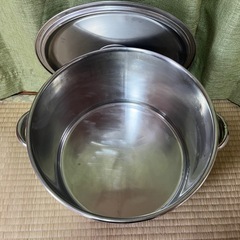 大きな鍋の画像
