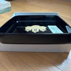 家紋入広盆と袱紗
の画像