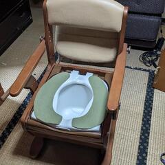 木製 トイレ椅子の画像