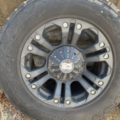 285/60R18 PCD139.7 タイヤホイールセット　エス...