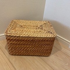 無印良品　重なるラタン長方形ボックス・フタ付きの画像