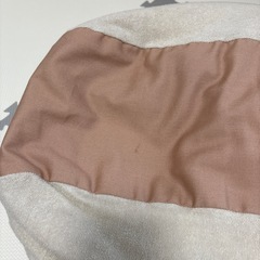 おやすみたまご　Ｃカーブクッション　　　の画像