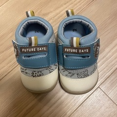 美品１４センチ　ベビー靴　恐竜