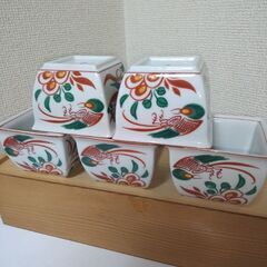 新品　たち吉創作陶器　京都橘吉　赤絵花鳥　小鉢　隅切八角形　縁起　５客揃の画像
