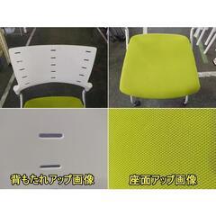 ミーティングチェア　モスグリーン×ホワイト　キャスター付　F-DD-404-0630A　「オフィス家具のワンツーマート」の画像