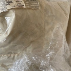 無印良品新品羽根クッションの画像