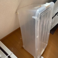 衣装ケースの画像