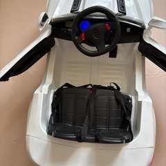 電動乗用玩具　電動車　車　おもちゃ　ラジコンの画像
