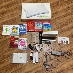 Wii本体＋コントローラー2個＋マリオなど各種ソフト