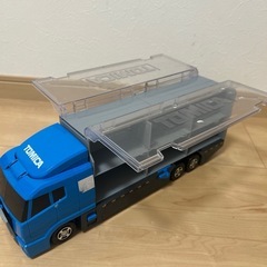 トミカ　おかたづけコンボイ
の画像