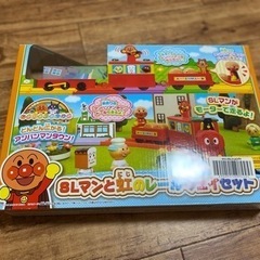 値下げ！アンパンマン　SLマンと虹のレールウェイセット＋アンパンマントレインの画像