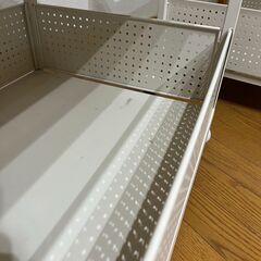 【中古、汚れあり】山善(YAMAZEN) キャスター付き押し入れ収納ラックOPR-7544  幅44cm 白　２個セットの画像