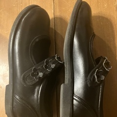 tortoise フォーマルシューズ　18cm フラワーストラップの画像