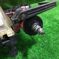 マキタ AN534H 高圧釘打ち機【市川行徳店】【店頭取引限定】【中古】管理番号：IT1ZMCU2HIFSの画像