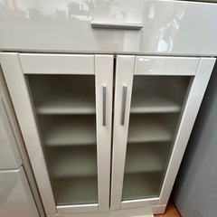 収納　ミニ食器棚