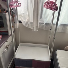 子供用ハンガーラック
