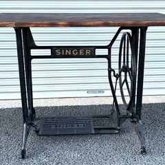 SINGER製ミシン台のDIYテーブル