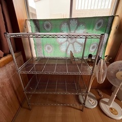 倉庫の整理にシルバーラック