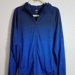 ユニクロメッシュパーカー　メンズ　Mサイズ