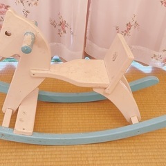 ロッキングチェア（ゆりかご）馬の画像